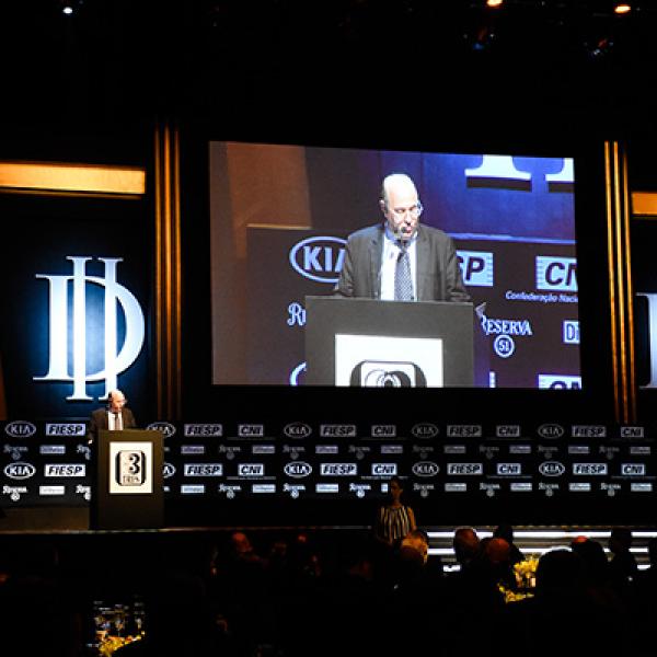 Isto É Dinheiro / As Melhores da Dinheiro