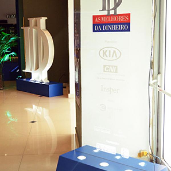 Isto É Dinheiro / As Melhores da Dinheiro